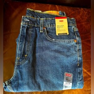 NWT Levi’s 527 Slim Bootcut Jeans Sz 33/30